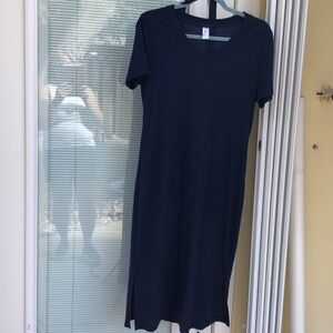 Classic Navy V-Neck Short Sleeve Midi Dress